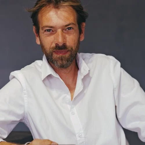 Frédéric Legras auteur photographe. aménagement de bureau par l'art