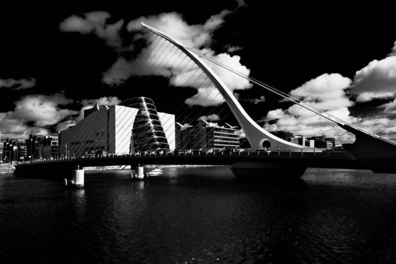 Support Dibond SAMUEL BECKETT BRIDGE cadre caisse américaine SAMUEL BECKETT BRIDGE Tirage d'art SAMUEL BECKETT BRIDGE encadrement photo SAMUEL BECKETT BRIDGE SAMUEL BECKETT BRIDGE