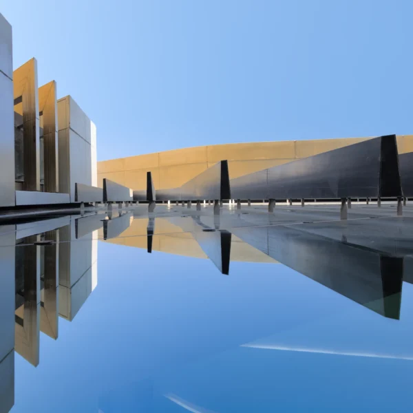 Photographie d'art architecture PIERRES VIVES Montpellier - Lignes graphiques Zaha Hadid série Autres Vues